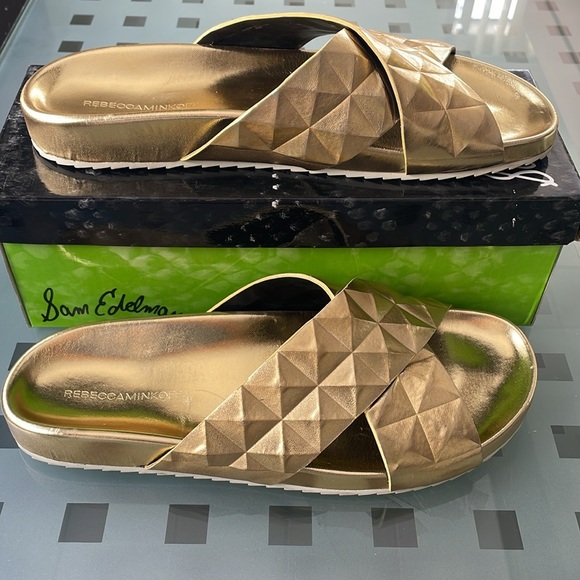 Rebecca Minkoff Chunky Gold Geometric Sandals - Picture 3 of 5